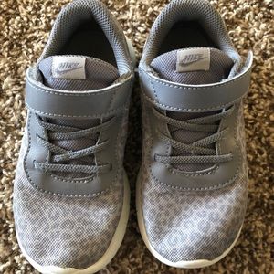Nike toddler girls shoes - 10